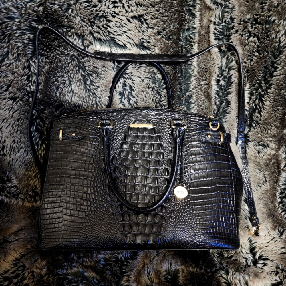 BRAHMIN!! Elegant Black Crocodile-Embossed Women's Bag
